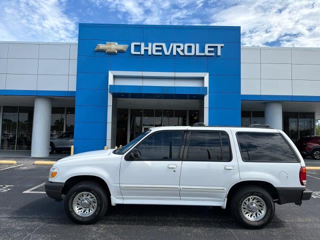 2000 Ford Explorer XLS