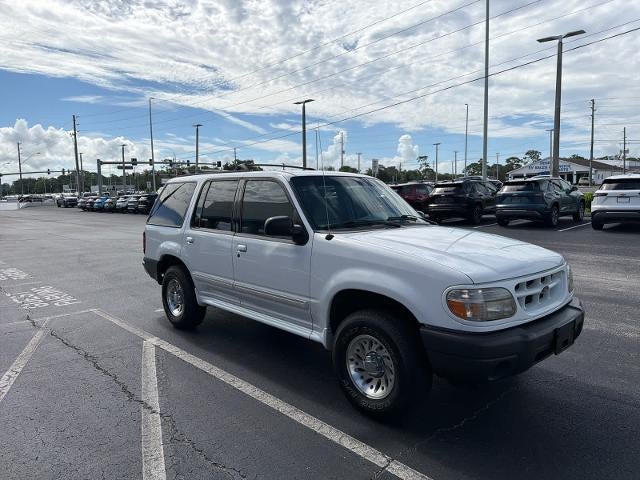 2000 Ford Explorer XLS