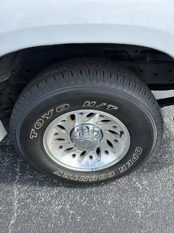 2000 Ford Explorer XLS