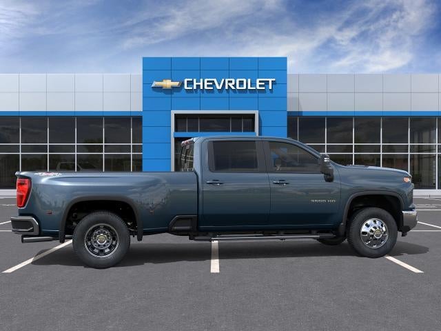 2026 Chevrolet Silverado 3500 HD Crew Cab Long Box 4-Wheel Drive LT