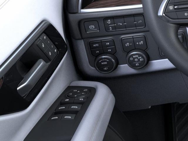 2025 Chevrolet Suburban 4WD Premier