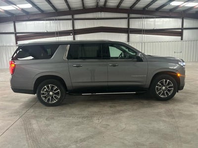 2022 Chevrolet Suburban LT