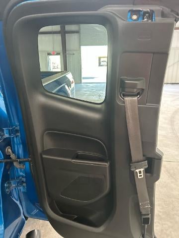 2022 GMC Canyon Elevation Standard