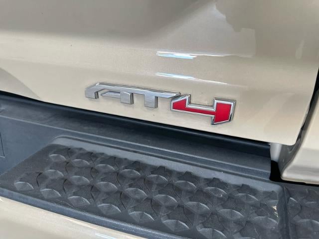 2023 GMC Canyon AT4