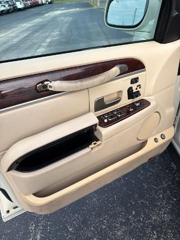 2007 Lincoln Town Car Signature Limited