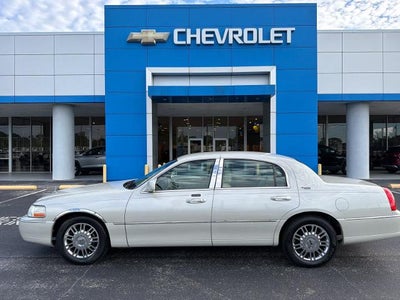 2007 Lincoln Town Car Signature Limited