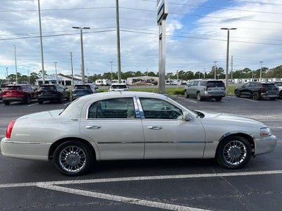2007 Lincoln Town Car Signature Limited