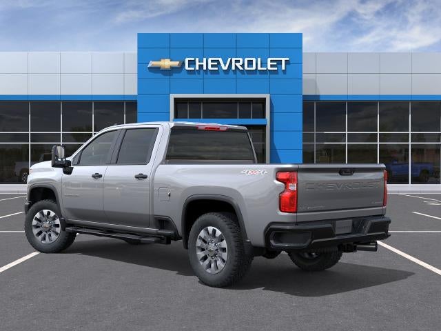 2026 Chevrolet Silverado 2500 HD Crew Cab Standard Box 4-Wheel Drive Custom