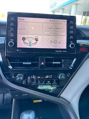 2022 Toyota Camry Hybrid XLE