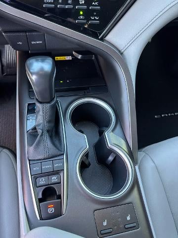 2022 Toyota Camry Hybrid XLE