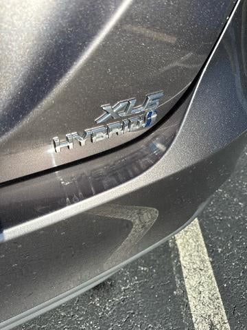 2022 Toyota Camry Hybrid XLE