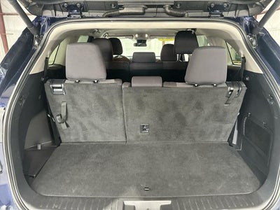 2025 Toyota Highlander LE