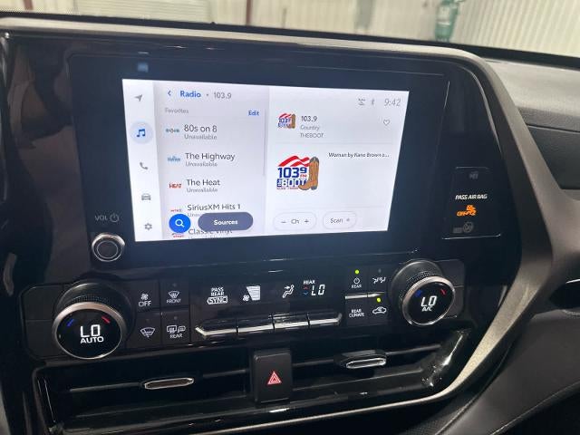 2025 Toyota Highlander LE