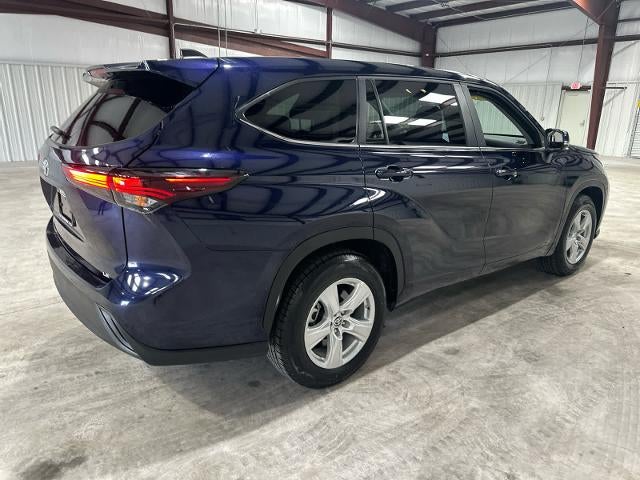 2025 Toyota Highlander LE