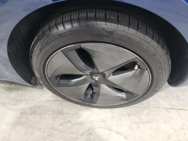 2019 Tesla Model 3 Mid Range